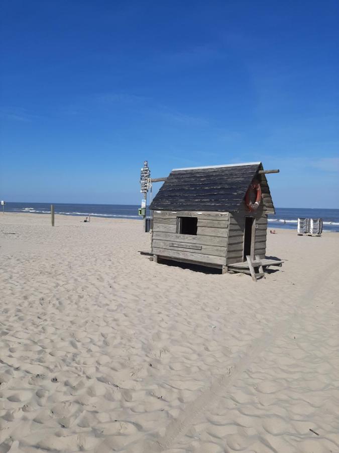Huisje Britt Met Grote Tuin En Veel Privacy Dirkshorn Exterior foto