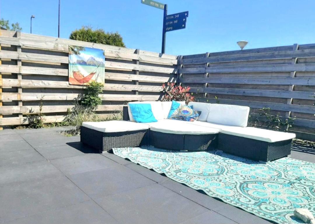Huisje Britt Met Grote Tuin En Veel Privacy Dirkshorn Exterior foto
