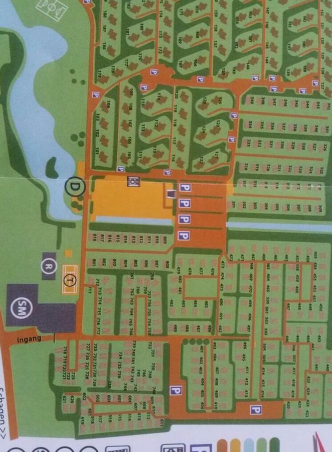Huisje Britt Met Grote Tuin En Veel Privacy Dirkshorn Exterior foto